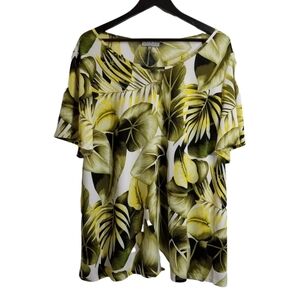 Laura plus yellow and white Leaf Print top in size 3x